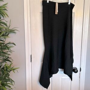 Do+BE black knitted asymmetrical skirtt NWT L